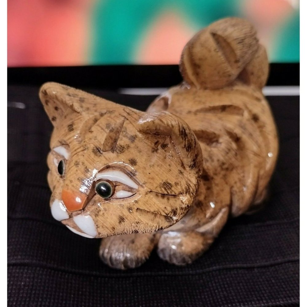 Artesania Rinconada Mother Tabby Cat Figurine 4" Long retired